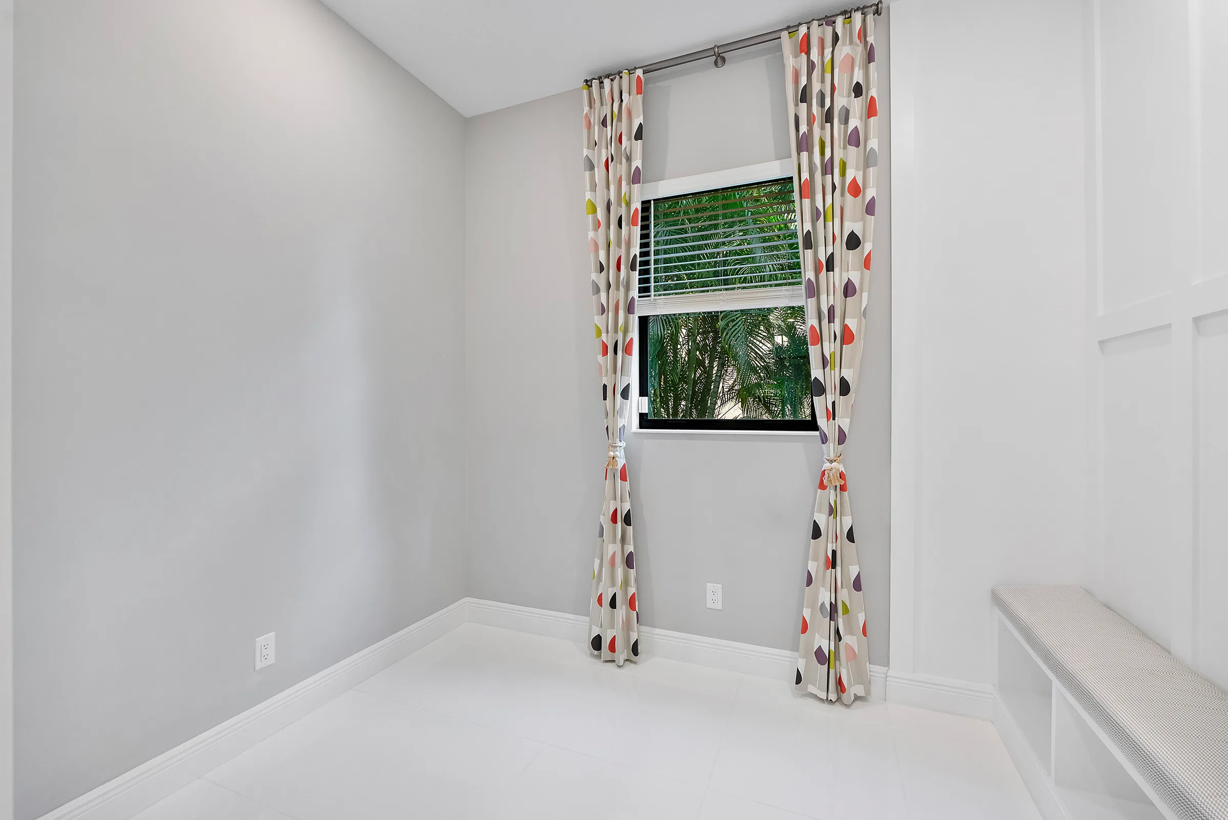 Empty home — 8685 Parkland Bay Dr